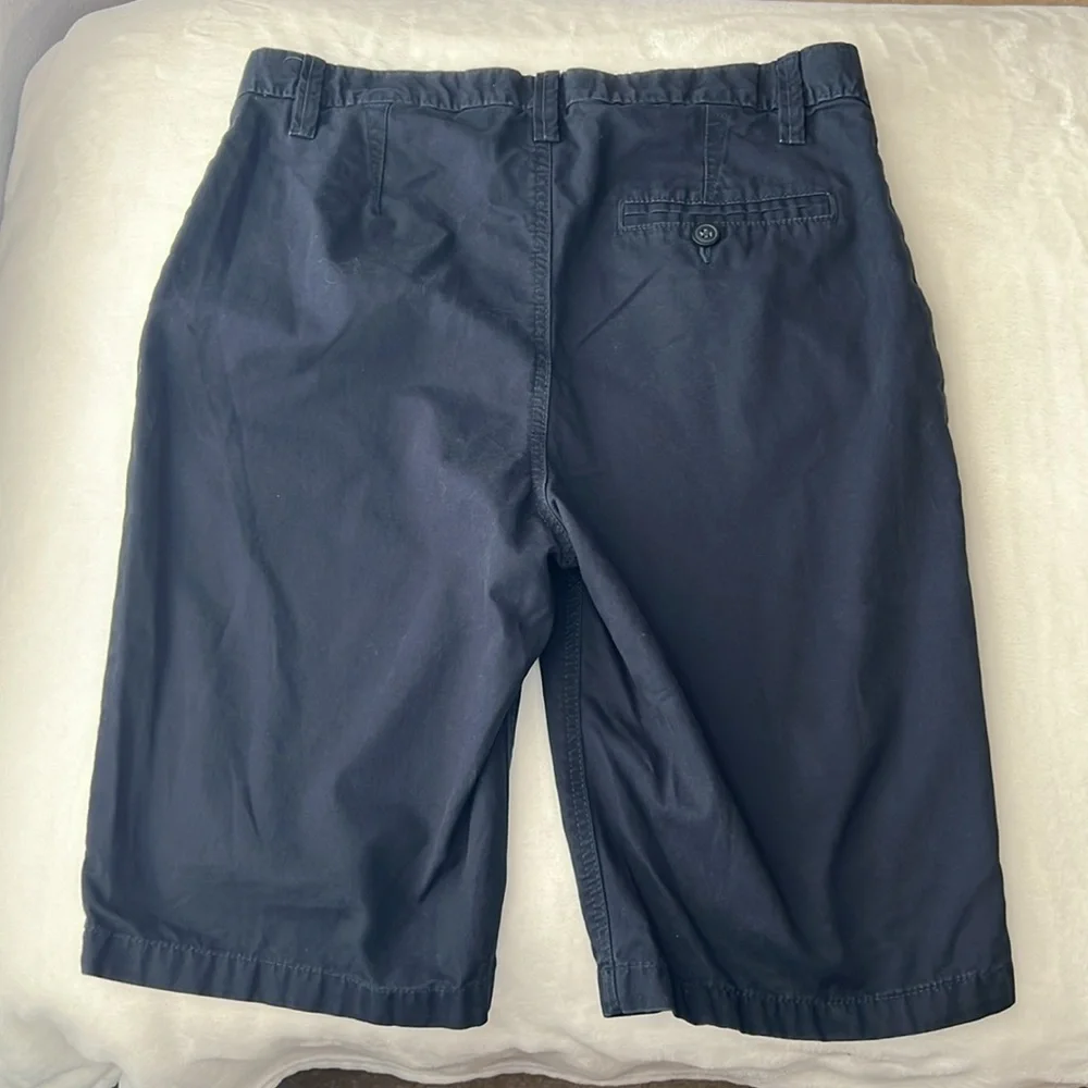Boys Chino Flat Front Navy Blue Shorts in size 13/14 years old - Picture 2 of 4
